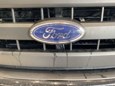Used 2016 Ford F150 XL w/ Equipment Group 101A Mid AWD/4WD image 18