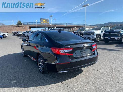 Used 2019 Honda Accord Touring image 5