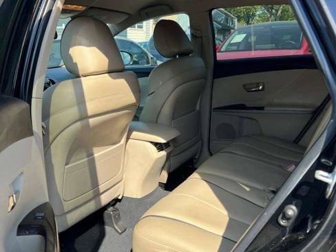 Used 2010 Toyota Venza AWD image 18