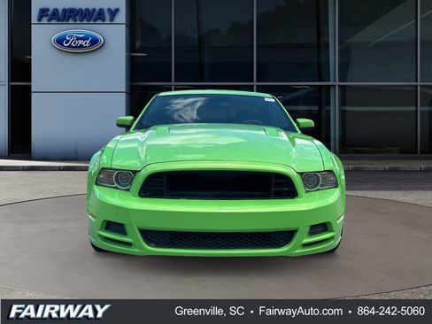 Used 2013 Ford Mustang Boss 302 w/ Boss 302 Accessory Pkg RWD image 2