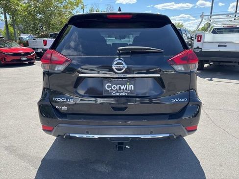 Used 2019 Nissan Rogue SV AWD/4WD image 5