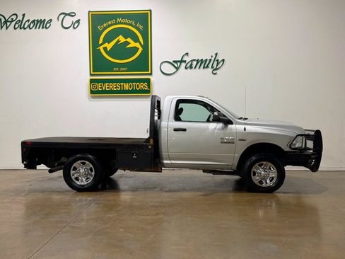 Used 2018 RAM 3500 Tradesman w/ Power & Remote Entry Group AWD/4WD image 2