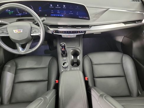 Certified 2025 Cadillac XT4 Premium Luxury AWD/4WD image 15