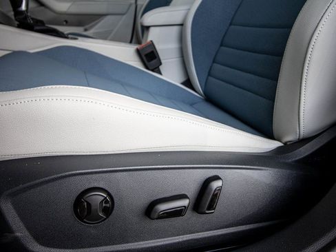 New 2026 Volkswagen Jetta SE image 30