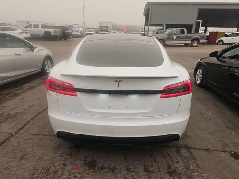 Used 2021 Tesla Model S Plaid image 5