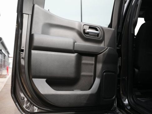 Used 2021 Chevrolet Silverado 1500 LT image 37