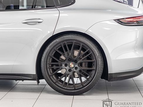 Used 2023 Porsche Panamera Platinum Edition RWD image 8