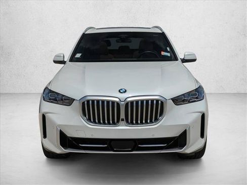 Used 2024 BMW X5 xDrive40i w/ Premium Package AWD/4WD image 2