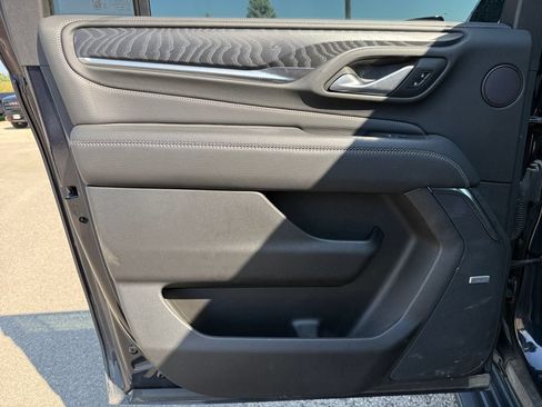 Used 2023 GMC Yukon XL Denali w/ LPO, Floor Liner Package AWD/4WD image 38