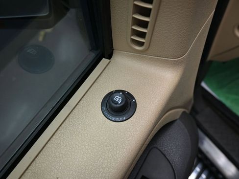Used 2012 Ford F150 Lariat w/ Lariat Chrome Pkg AWD/4WD image 26