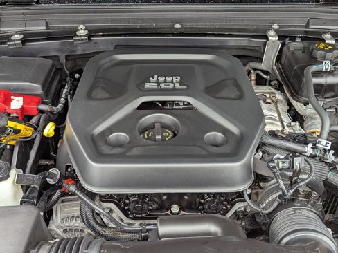 Used 2021 Jeep Wrangler Unlimited Sport image 26