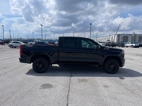 Used 2021 Chevrolet Silverado 1500 LT Trail Boss w/ Convenience Package II image 6