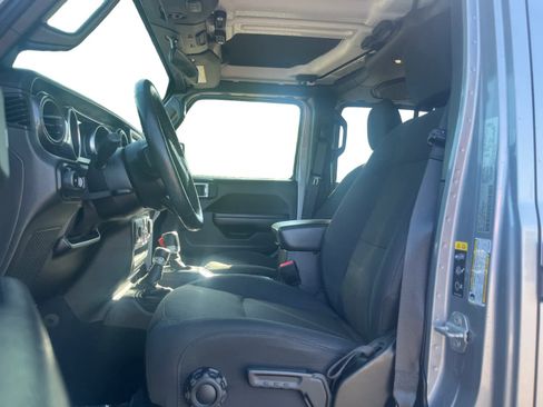 Used 2021 Jeep Wrangler Unlimited Sport AWD/4WD image 9