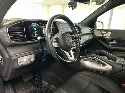 Used 2021 Mercedes-Benz GLS 450 4MATIC image 10