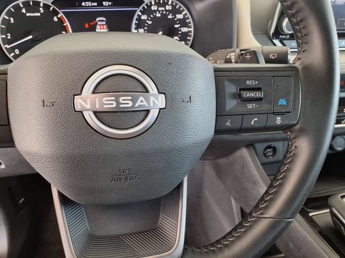 Used 2025 Nissan Rogue SV FWD image 26