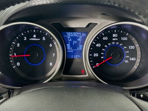 Used 2017 Hyundai Veloster Value Edition image 16