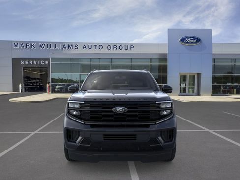 New 2026 Ford Expedition Platinum w/ Stealth Performance Package AWD/4WD image 6