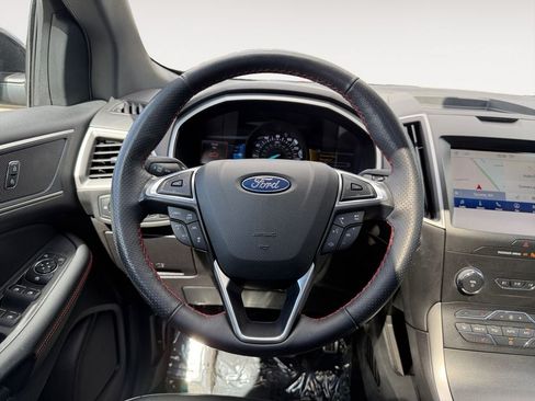 Used 2020 Ford Edge ST-Line w/ Cold Weather Package AWD/4WD image 13