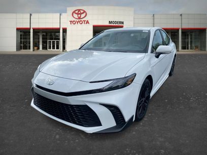 Used 2025 Toyota Camry SE w/ Convenience Package