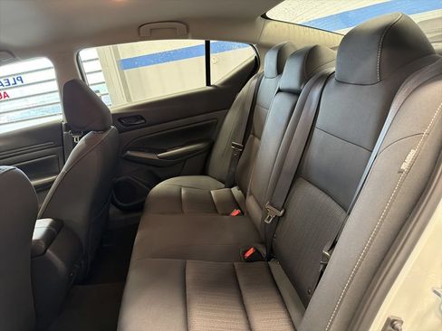 Used 2025 Nissan Altima 2.5 SV FWD image 25