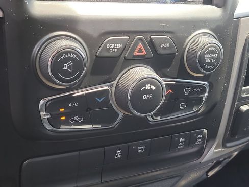 Used 2018 RAM 1500 Big Horn AWD/4WD image 27