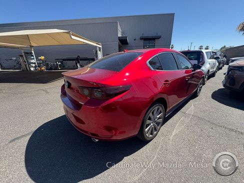 Used 2019 MAZDA MAZDA3 Sedan w/ Preferred Package FWD image 4