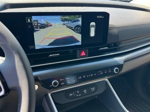 Used 2026 Kia Carnival LXS FWD image 24