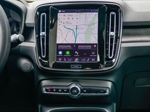 Used 2023 Volvo C40 P8 Recharge Plus w/ Protection Package Premier image 14