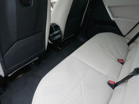 Used 2024 BMW iX xDrive50 w/ Premium Package image 29