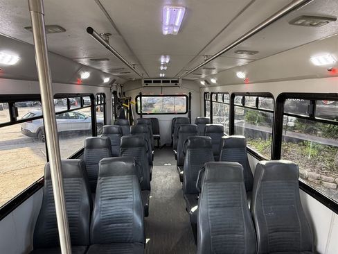 Used 2015 Ford E-450 and Econoline 450 Super Duty w/ Shuttle Bus Prep Package RWD image 21