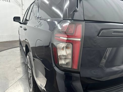 Used 2023 Chevrolet Tahoe Z71 w/ Luxury Package AWD/4WD image 12