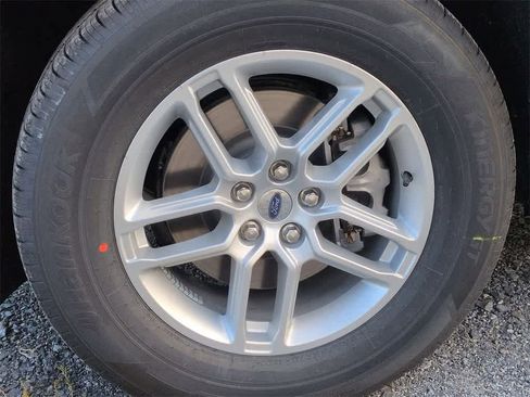 New 2026 Ford Explorer Active image 14