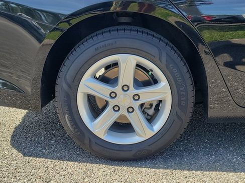 Certified 2025 Chevrolet Malibu LT FWD image 6