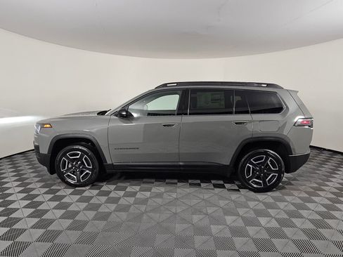 New 2026 Jeep Cherokee Laredo image 7