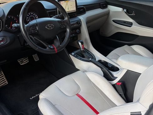 Used 2020 Hyundai Veloster Turbo Ultimate FWD image 6