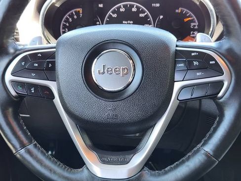 Used 2017 Jeep Grand Cherokee Altitude AWD/4WD image 25