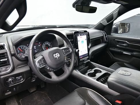 Used 2025 RAM 1500 Laramie image 16