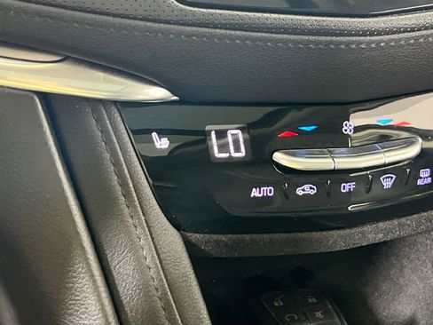 Used 2019 Cadillac XT5 Luxury image 19