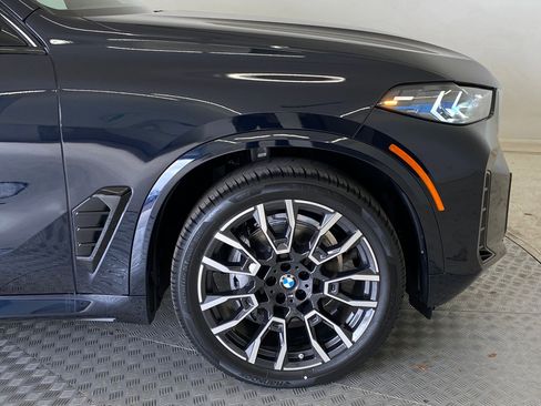 New 2026 BMW X5 xDrive40i w/ M Sport Package image 11