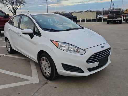 Used 2016 Ford Fiesta S image 3