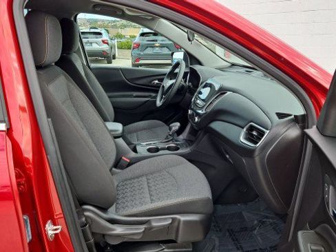 Used 2024 Chevrolet Equinox LT FWD image 27