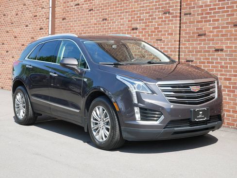 Used 2017 Cadillac XT5 Luxury w/ Driver Awareness Package AWD/4WD image 27