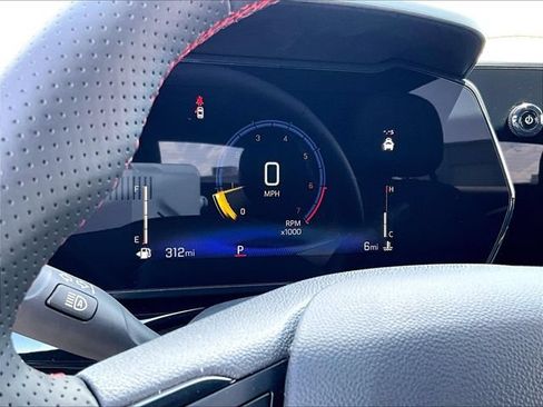 New 2026 Chevrolet Trax RS w/ Sunroof Package FWD image 21
