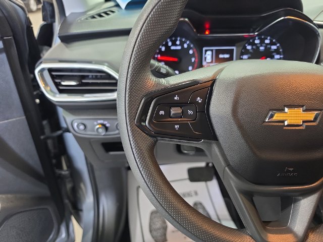 Used 2023 Chevrolet TrailBlazer LT w/ Convenience Package AWD/4WD image 17