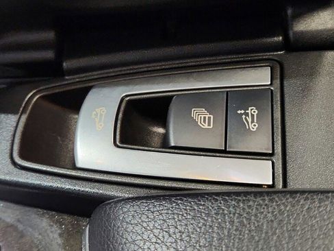 Used 2016 Mercedes-Benz SL 400 SL 400 image 16