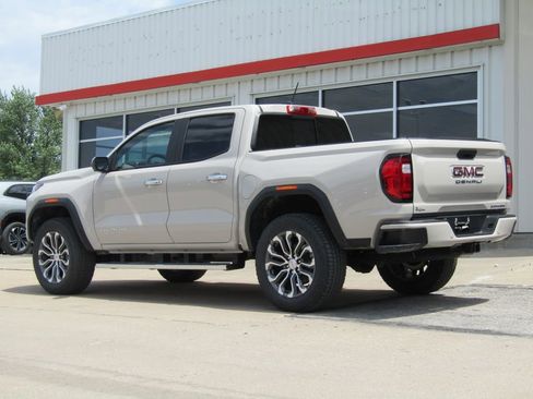 New 2026 GMC Canyon Denali AWD/4WD image 10
