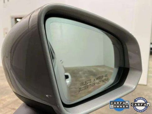 Used 2025 Volvo V60 B5 Cross Country Plus image 88