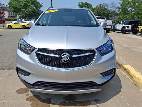 Used 2022 Buick Encore Preferred w/ Safety Package AWD/4WD image 2