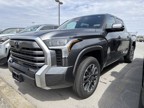 New 2026 Toyota Tundra Limited AWD/4WD image 4