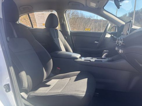 Used 2025 Nissan Sentra SV image 25